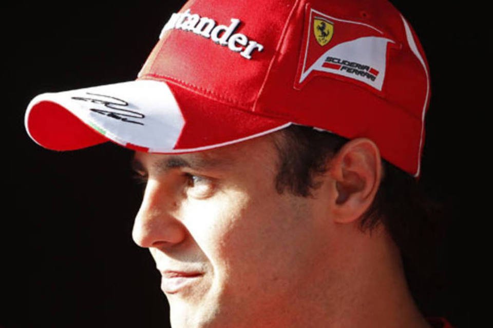 Massa ganha motor de presente em despedida da Ferrari