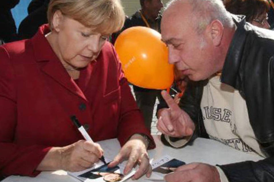 Merkel, a mulher mais poderosa do mundo, busca 3º mandato