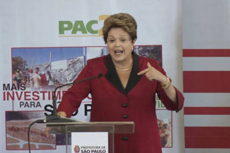 Dilma Rousseff: presidente ressaltou também que, desde o início do governo, subiram de 550 para 800 os tipos de medicamentos gratuitos distribuídos (Marcelo Camargo/ABr)