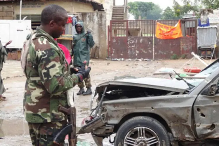 Militar em região atacada por atentado na Nigéria: corpos foram achados pela Agência de Proteção Ambiental do Estado de Borno, segundo declarações (Getty Images)