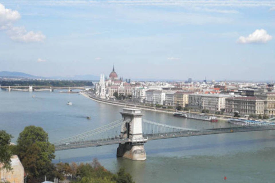 Um passeio pela história de Budapeste através de suas pontes