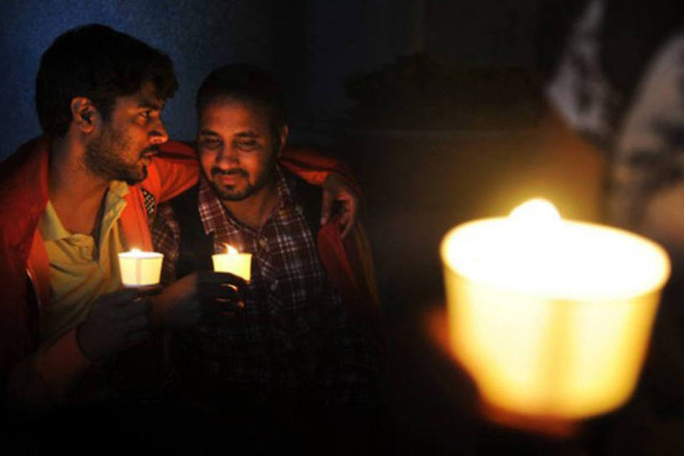 Índia proíbe homossexuais de recorrer à barriga de aluguel