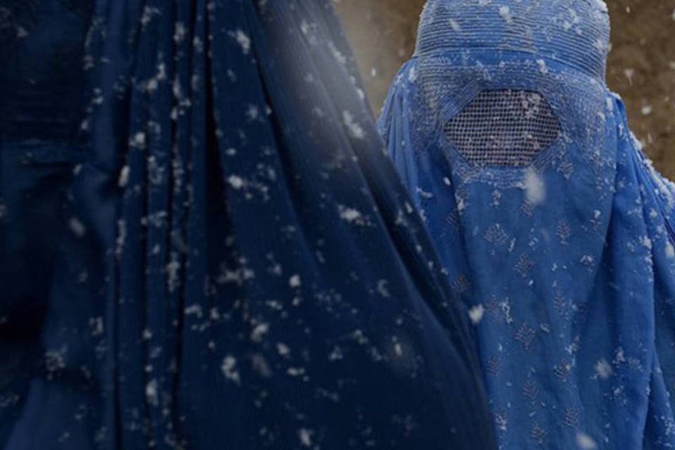Frio deixa 17 mortos em campo de refugiados no Afeganistão