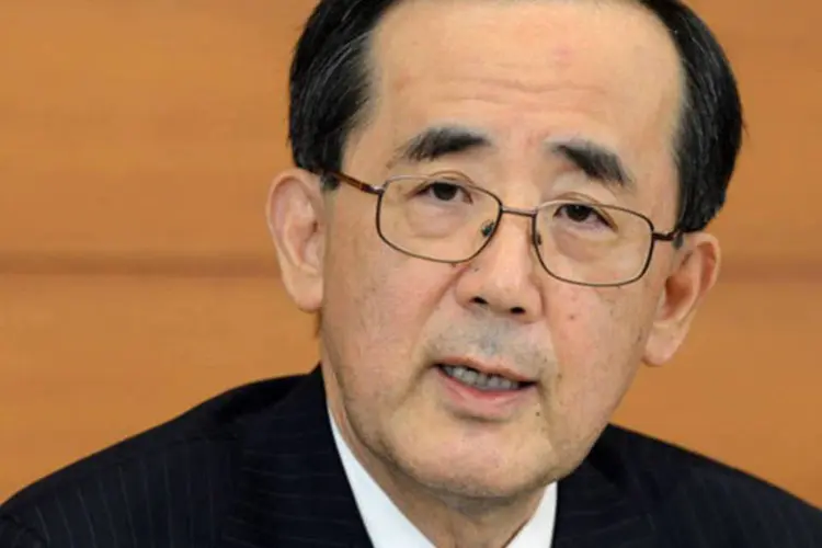 
	O chefe do Banco do Jap&atilde;o, Masaaki Shirakawa: o BoJ tamb&eacute;m decidiu aumentar a soma de compra de diversos ativos financeiros, entre eles obriga&ccedil;&otilde;es do Estado
 (Toshifumi Kitamura/AFP)