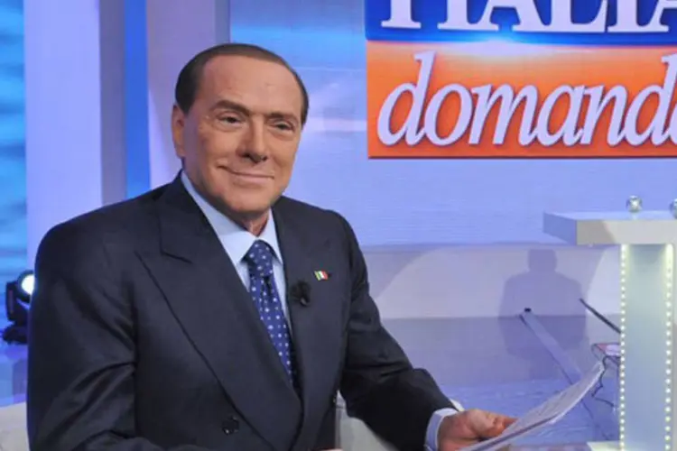 
	O ex-chefe de governo italiano Silvio Berlusconi: no entanto, outros membros do PDL com problemas judiciais conseguiram ser candidatos, come&ccedil;ando pelo pr&oacute;prio Berlusconi
 (Livio Anticoli/AFP)