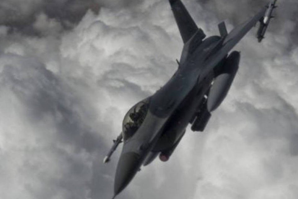 Prosseguem buscas de caça F16 desaparecido no Mar Adriático