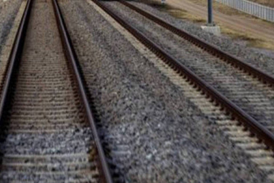 
	Trem sobre trilhos: Valec &eacute; respons&aacute;vel pela constru&ccedil;&atilde;o e explora&ccedil;&atilde;o da infraestrutura ferrovi&aacute;ria do Pa&iacute;s
 (Alexander Joe/AFP)