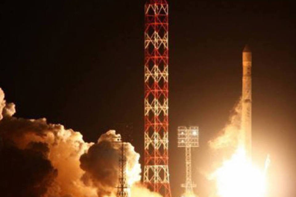 Cai foguete russo que transportava satélite americano