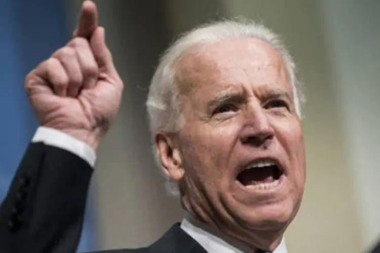 
	Joe Biden: o vice insistiu que os Estados Unidos impedir&atilde;o o Ir&atilde; de produzir a bomba at&ocirc;mica
 (Brendan Smialowski/AFP)