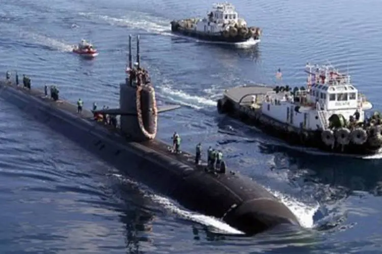 
	Submarino americano: manobras t&ecirc;m como objetivo detectar submarinos e navios inimigos
 (Ph2 Mark A. Leonesio/AFP)
