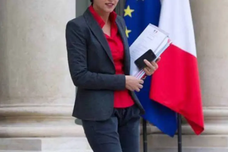 
	Najat Vallaud-Belkacem, ministra de Assuntos da Mulher: segundo a lei, as mulheres que usassem cal&ccedil;as em p&uacute;blico podiam ser presas pela pol&iacute;cia (Bertrand Langlois/AFP)