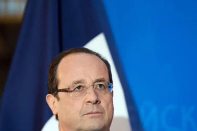 
	Fran&ccedil;ois Hollande: &quot;devem ser razo&aacute;veis todos aqueles que querem amputar o or&ccedil;amento europeu para al&eacute;m do que &eacute; poss&iacute;vel aceitar&quot;, disse
 (Bertrand Langlois/AFP)