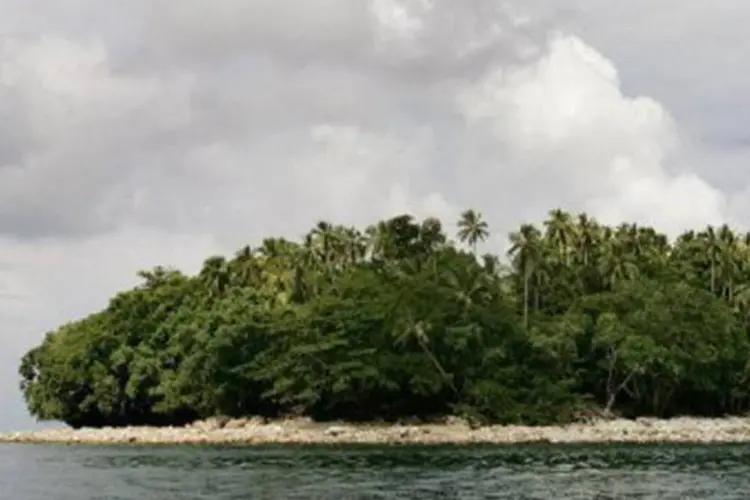 Foto de uma das pequenas ilhas de Salomão: o tremor matou pelo menos cinco pessoas (William West/AFP)