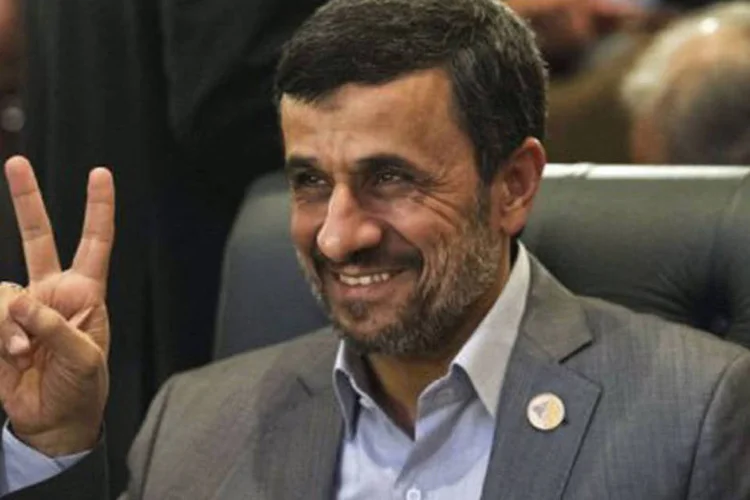 
	Ahmadinejad: &quot;nossas for&ccedil;as de defesa est&atilde;o em condi&ccedil;&otilde;es de dissuadir qualquer agressor&quot;, disse
 (Gianluigi Guercia/AFP)