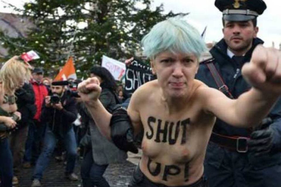 Ativistas do grupo Femen são absolvidas por protesto