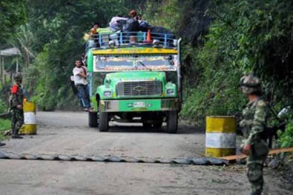 Ataque das Farc mata um policial e uma criança na Colômbia