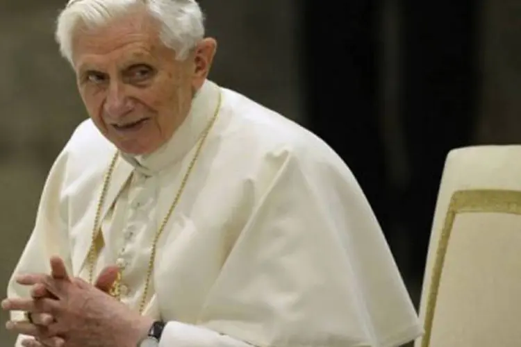 
	Bento XVI discursa no dia 13 de fevereiro: na mensagem, o papa incentiva os jovens brasileiros a terem uma participa&ccedil;&atilde;o ativa na comunidade e na Igreja
 (Filippo Monteforte/AFP)