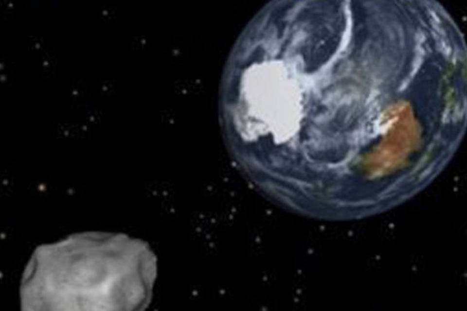 
	O tamanho do asteroide, calculado em cerca de 20 metros de di&acirc;metro, foi estabelecido com base &quot;no brilho de seu reflexo&quot;, informou a Nasa
 (NASA/AFP)