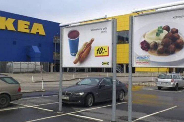 Cartaz anuncia as almôndegas da Ikea em Malma, 25 de fevereiro, 2013
 (Johannes Cleris/AFP)