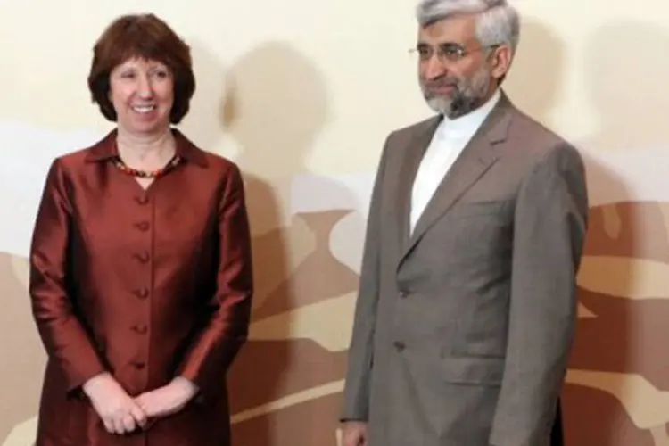 Catherine Ashton, chefe da diplomacia da UE, e Saeed Jalili, chefe negociador iraniano
 (Stanislav Filippov/AFP)