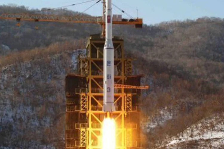 
	Foguete &eacute; lan&ccedil;ado na Coreia do Norte em 12 de dezembro de 2012
 (AFP)