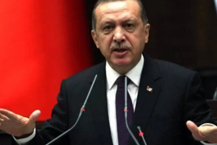 
	Tayyip Erdogan declarou que Israel havia aceitado sua exig&ecirc;ncia de um pedido de desculpas por ter matado nove turcos que estavam a bordo de um navio de ativistas
 (Adem Altan/AFP)