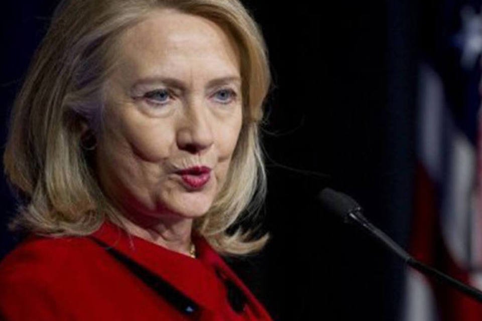 Republicanos recorrem à saúde para minar Hillary Clinton