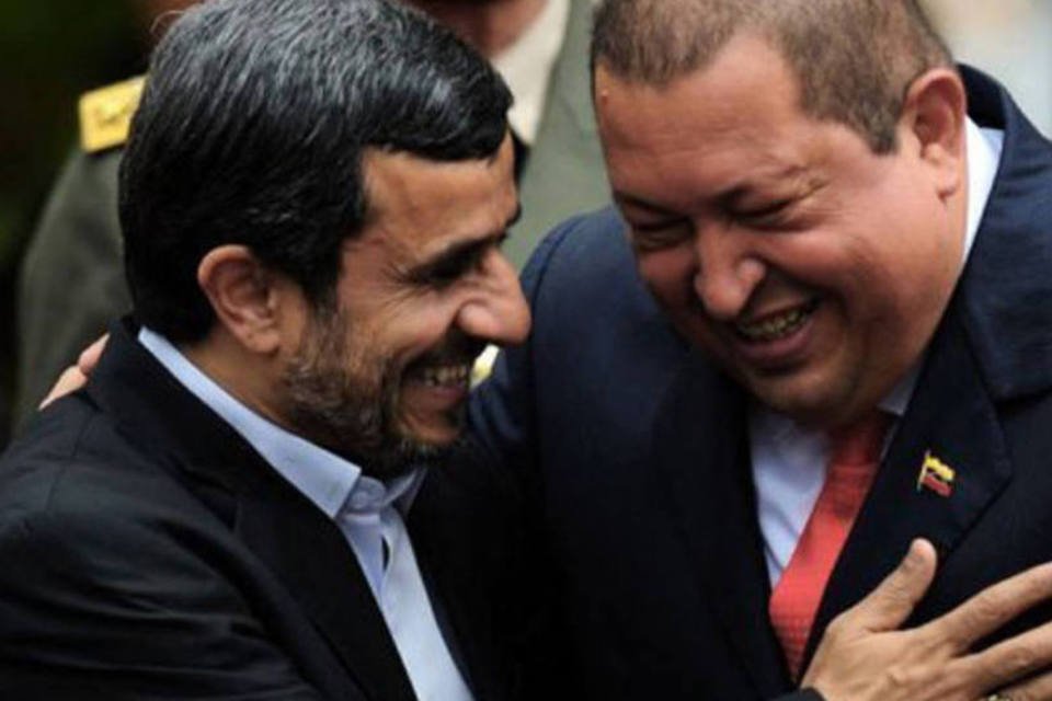 Ahmadinejad considera Chávez plano para salvar a humanidade