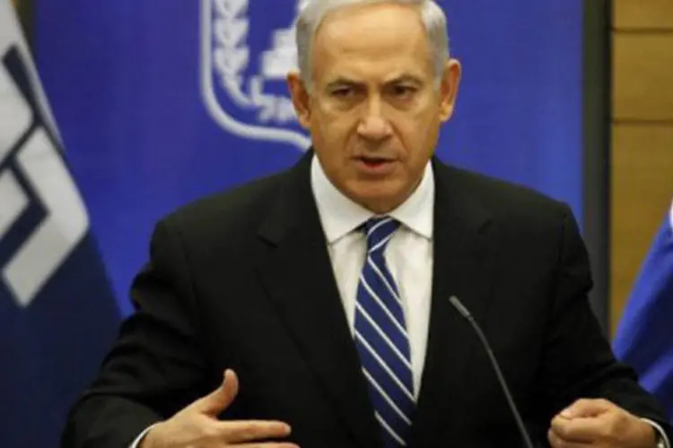 
	O primeiro-ministro israelense Benjamin Netanyahu:&nbsp;Netanyahu avaliou que o pa&iacute;s &aacute;rabe n&atilde;o cruzou ainda a linha vermelha desenhado por ela nas Na&ccedil;&otilde;es Unidas, mas se aproxima rapidamente disto.
 (Gali Tibbon/AFP)