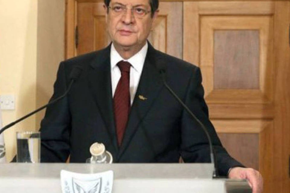 Presidente cipriota vai pedir "assistência extra" à UE