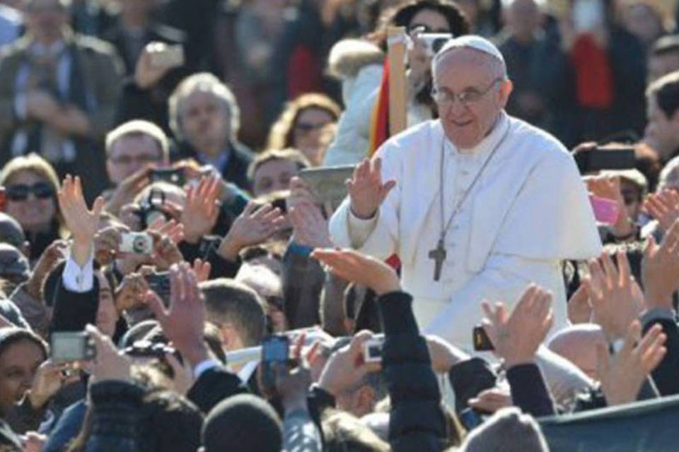 Termina missa de início de pontificado do papa Francisco