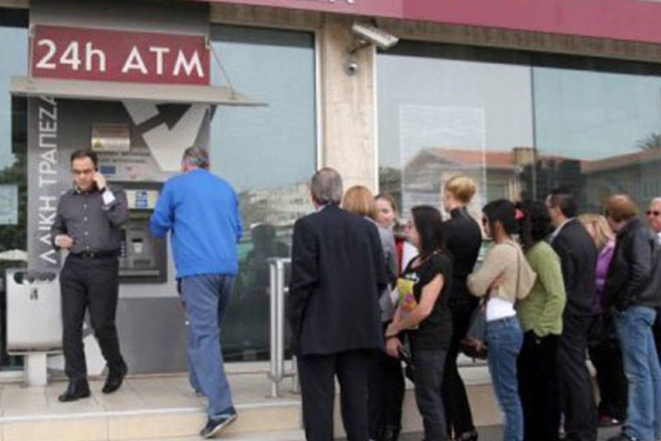 Chipre descarta taxa sobre depósitos bancários e cria fundo