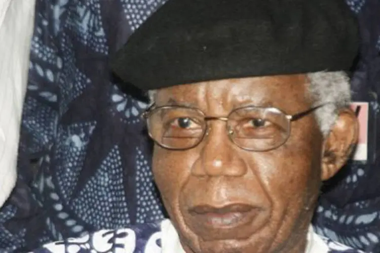 
	Chinua Achebe, em 2009: Achebe costumava criticar os dirigentes de seu pa&iacute;s e denunciava o comportamento da classe pol&iacute;tica
 (Abayomi Adeshida/AFP)