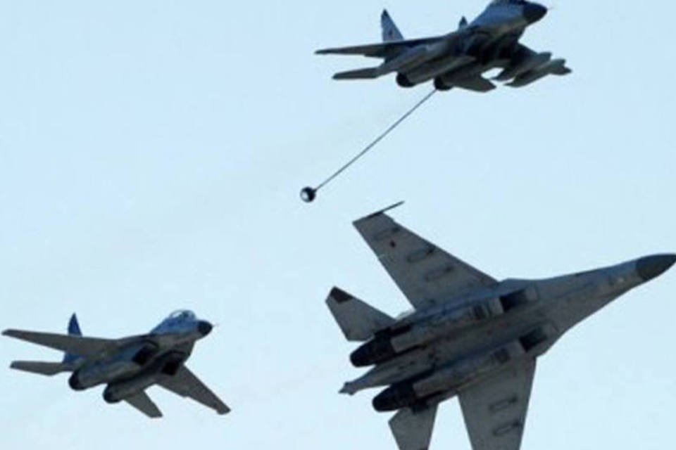China vai comprar aviões de combate e submarinos russos