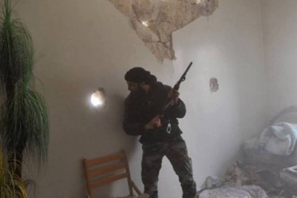 Bombardeio mata família perto de Damasco