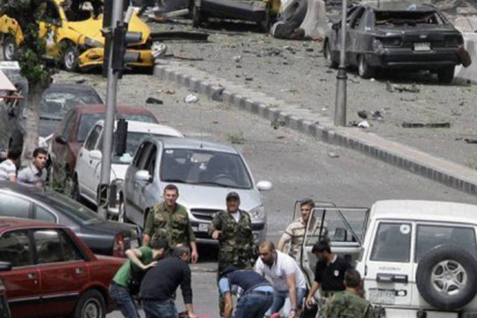 Pelo menos 12 mortos e 45 feridos em atentado em Damasco