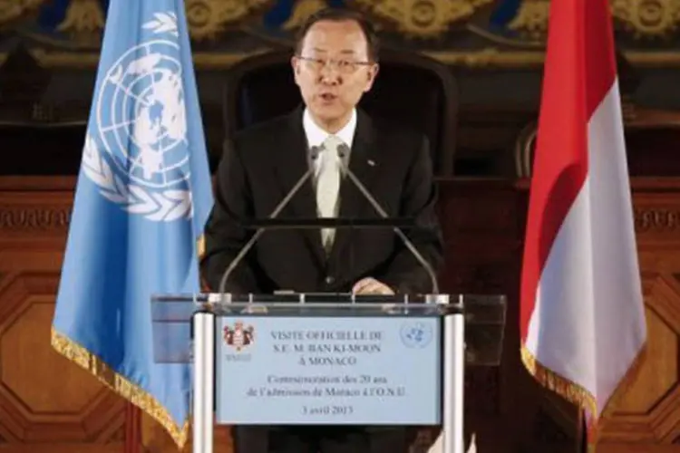 
	Ban Ki-moon: o&nbsp;ataque contra um comboio no Sud&atilde;o do Sul (UNMISS) deixou pelo menos 12 mortos, incluindo cinco boinas azuis.
 (Valery Hache/AFP)