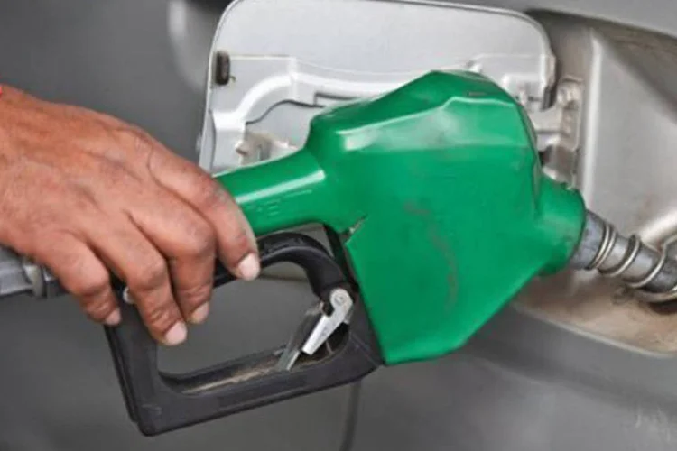 
	Combust&iacute;vel:&nbsp;pre&ccedil;o m&eacute;dio ponderado ao consumidor final&nbsp;serve como par&acirc;metro para cobran&ccedil;a do ICMS retido pela Petrobras no ato da venda dos combust&iacute;veis aos postos
 (Prakash Singh/AFP)