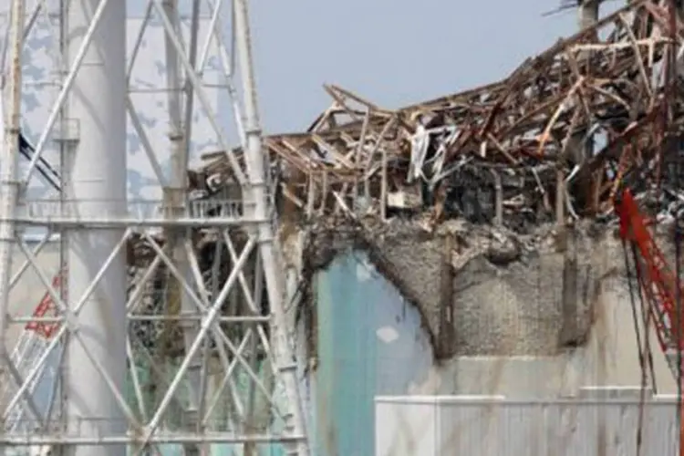 
	Usina de Fukushima em 26 de maio de 2012: a &aacute;gua radioativa procede do resfriamento dos reatores danificados
 (Tomohiro Ohsumi/AFP)
