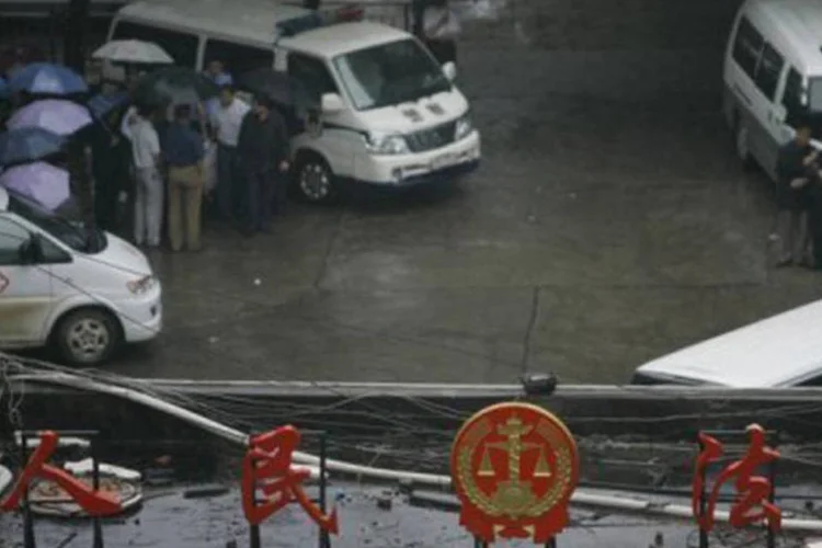 
	Vista do tribunal em Yongzhou: a mulher tamb&eacute;m exigiu penas mais severas para sete homens que a estupraram e obrigaram sua filha de 11 anos a se prostituir
 (AFP)