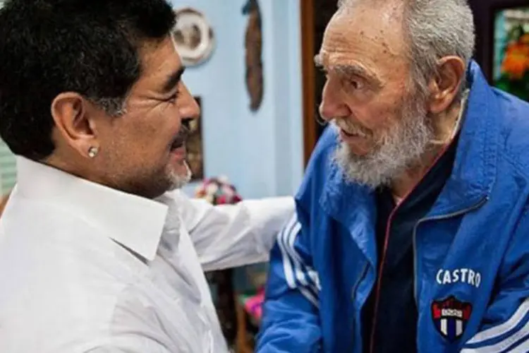 Maradona (e) e Fidel são amigos desde 1987
 (AFP)
