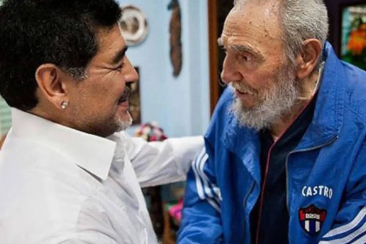 Maradona (e) e Fidel são amigos desde 1987
 (AFP)