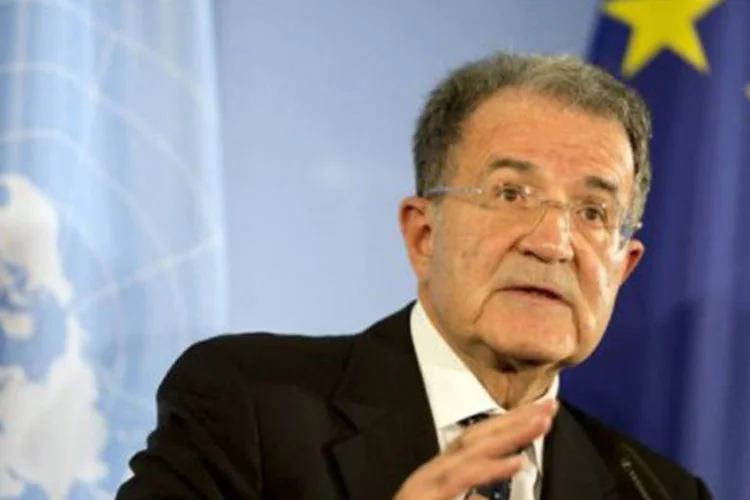 
	Prodi durante reuni&atilde;o da Uni&atilde;o Europeia: &quot;a nomea&ccedil;&atilde;o de Prodi fere a milh&otilde;es de italianos&quot;, opinaram alguns dos principais dirigentes do Povo da Liberdade&nbsp;
 (Odd Andersen/AFP)