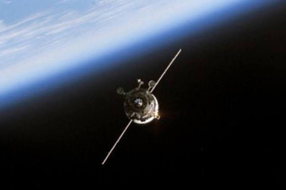 Antena de nave de carga destinada à ISS sofre falha