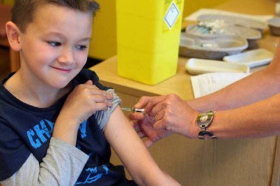 Um milhão de jovens ingleses serão vacinados contra sarampo