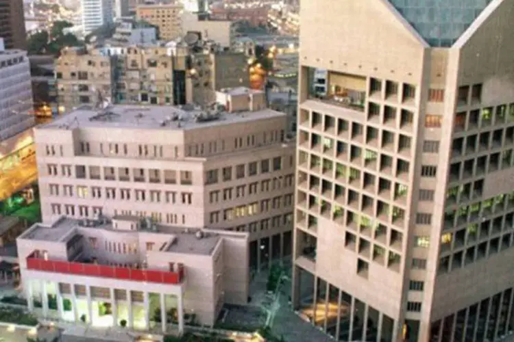 
	Complexo da embaixada americana no Cairo: os motivos do ataque n&atilde;o foram esclarecidos
 (Andrew Black/AFP)
