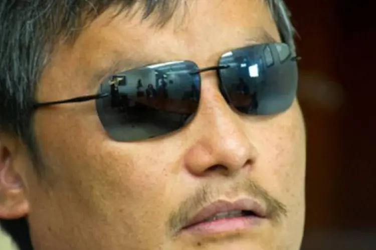 
	O ativista chin&ecirc;s Chen Guangcheng: a persegui&ccedil;&atilde;o aos parentes de Chen aumentou com a aproxima&ccedil;&atilde;o do anivers&aacute;rio da sa&iacute;da do dissidente para os EUA
 (Karen Bleier/AFP)