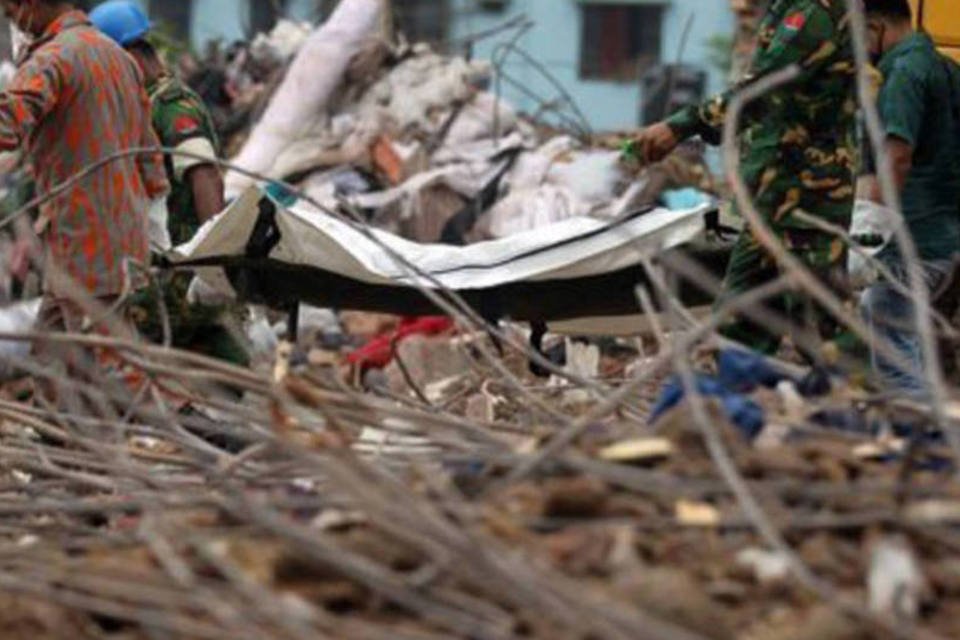 Exército de Bangladesh encerra busca de corpos