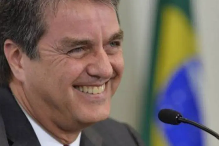 
	O brasileiro Roberto Azev&ecirc;do, em 8 de maio de 2013: Portugal comandou uma campanha em favor do brasileiro, o que o ajudou na elei&ccedil;&atilde;o
 (Fabrice Coffrini/AFP)