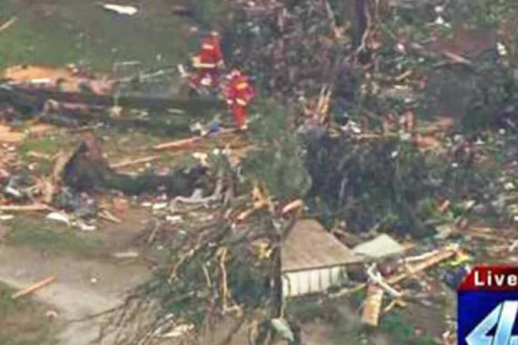 As autoridades divulgaram alertas por tornados em diversos condados
 (AFP)